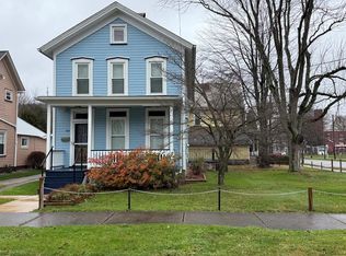 1104 Chestnut St, Franklin, PA 16323