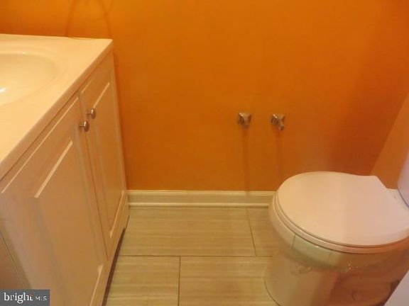 5th image of 2135 Sigel St