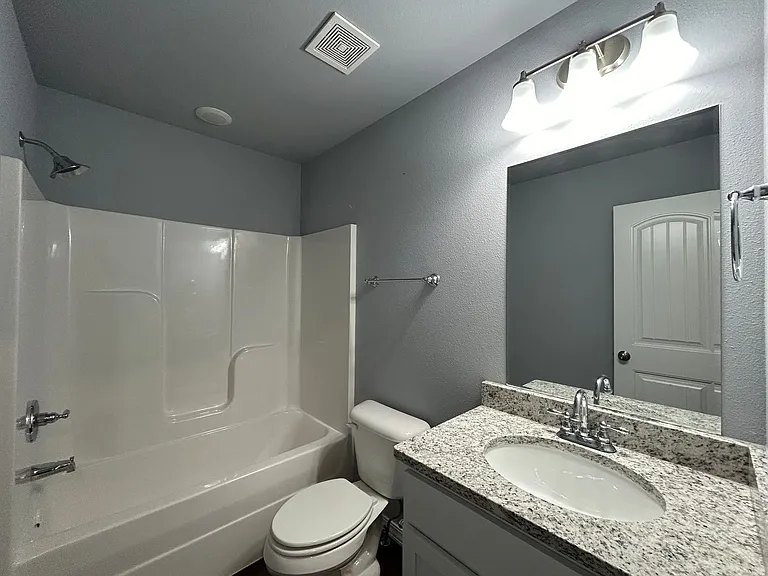 624 N 6th St #2 — Photo 22