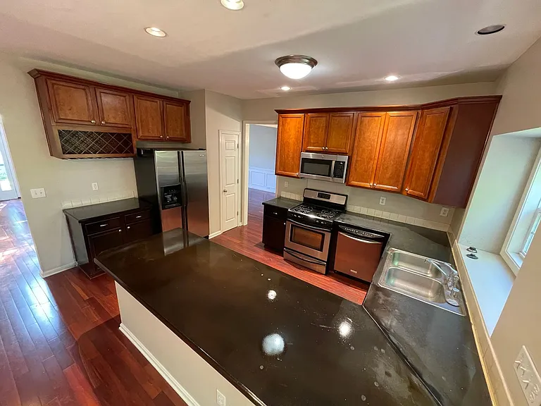10704 Copper Ridge Dr — Photo 3