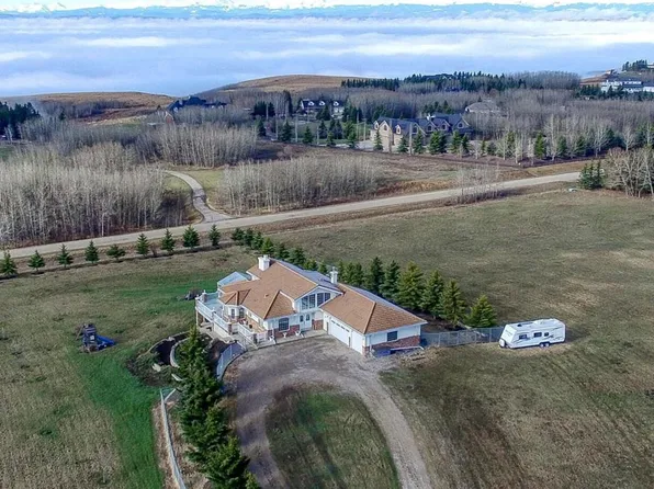 254209 W Woodland Rd, Rocky View County, AB T3L 2R2