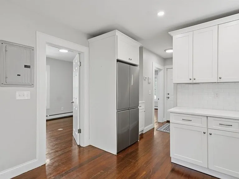91 Burrell St #1 — Photo 4