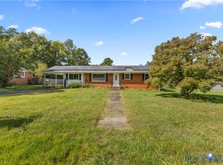 25108 Pinecroft Rd, North Dinwiddie, VA 23803