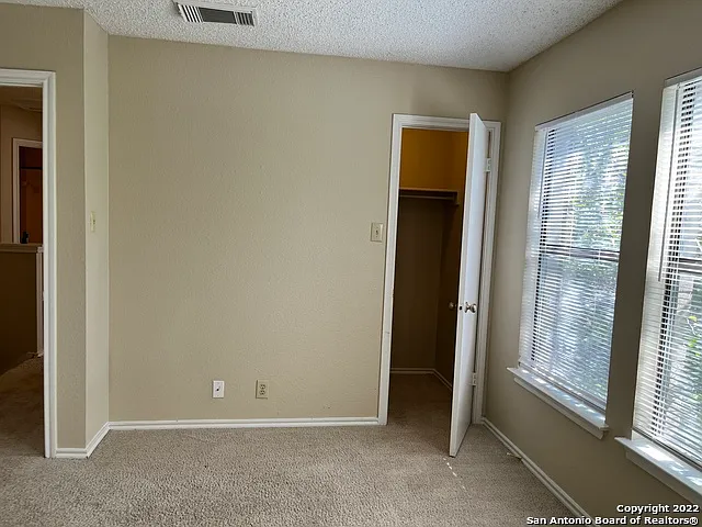7807 Ruby Mdw — Photo 15