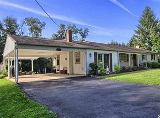 294 Valley Rd, Etters, PA 17319