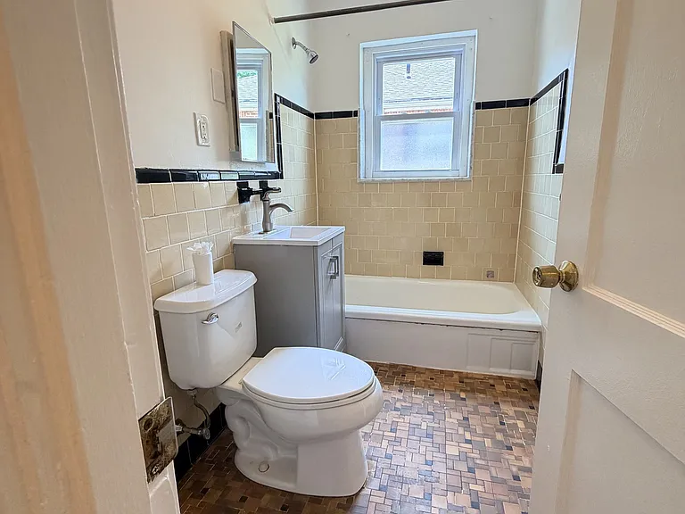 38 Beechcroft St #3 — Photo 3