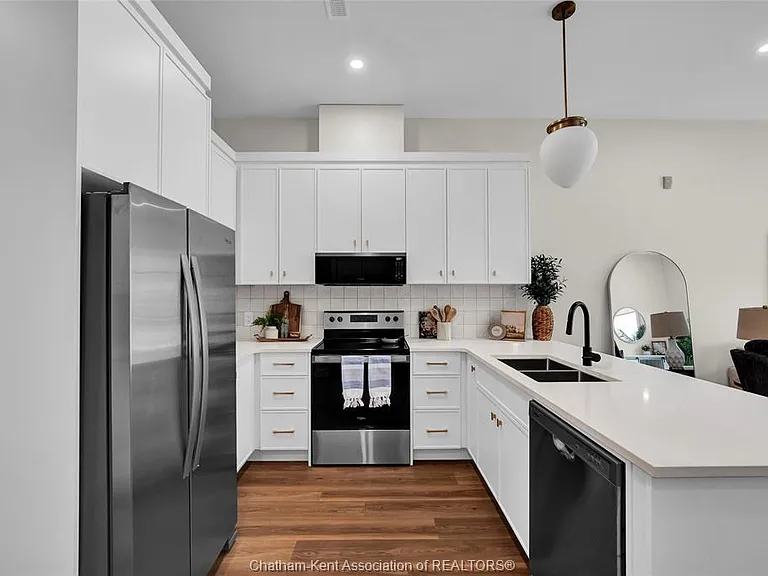 12 Mill St W #309 — Photo 6
