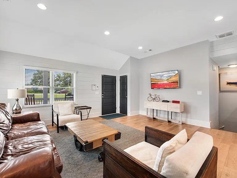 2156 Old Alpharetta Rd — Photo 1