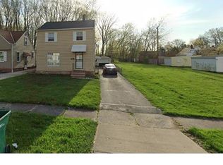 5067 Erwin St, Maple Heights, OH 44137
