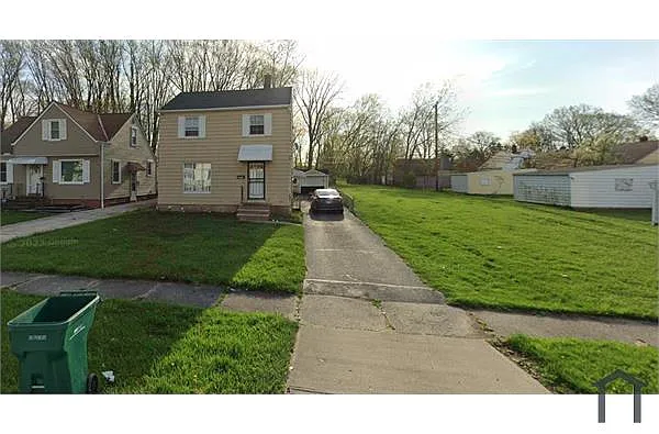 5067 Erwin St photo 1