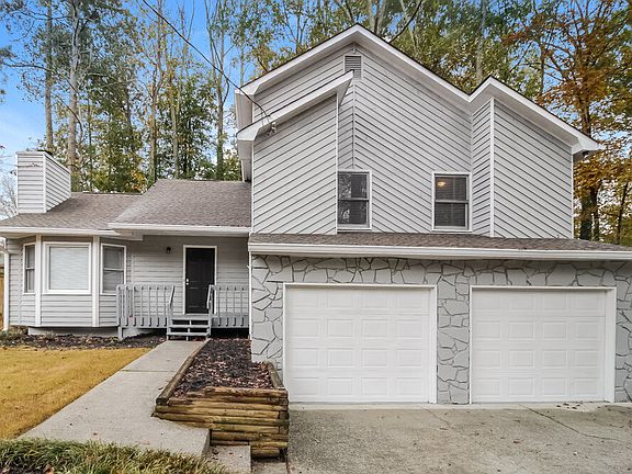 4th image of 2455 Chauncey Ln SW