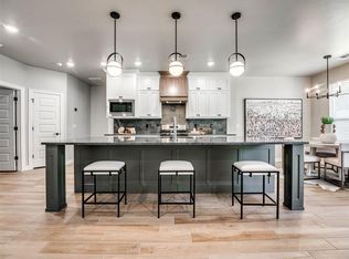 11000 Treemont Ln, Oklahoma City, OK 73162