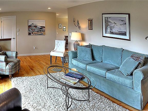 5th image of 2123 N Winnifred St