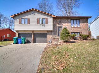 4747 Redbud Ct, Decatur, IL 62526