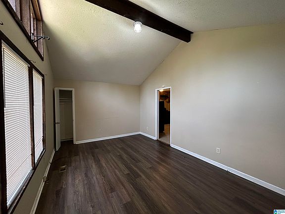 4th image of 3046 Apple Valley Ln