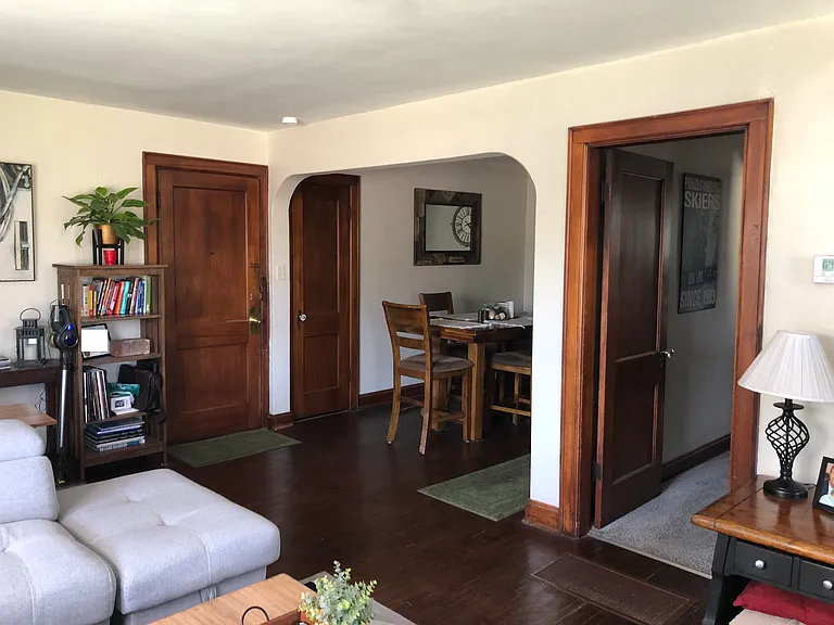 1385 Northwest Blvd — Photo 4