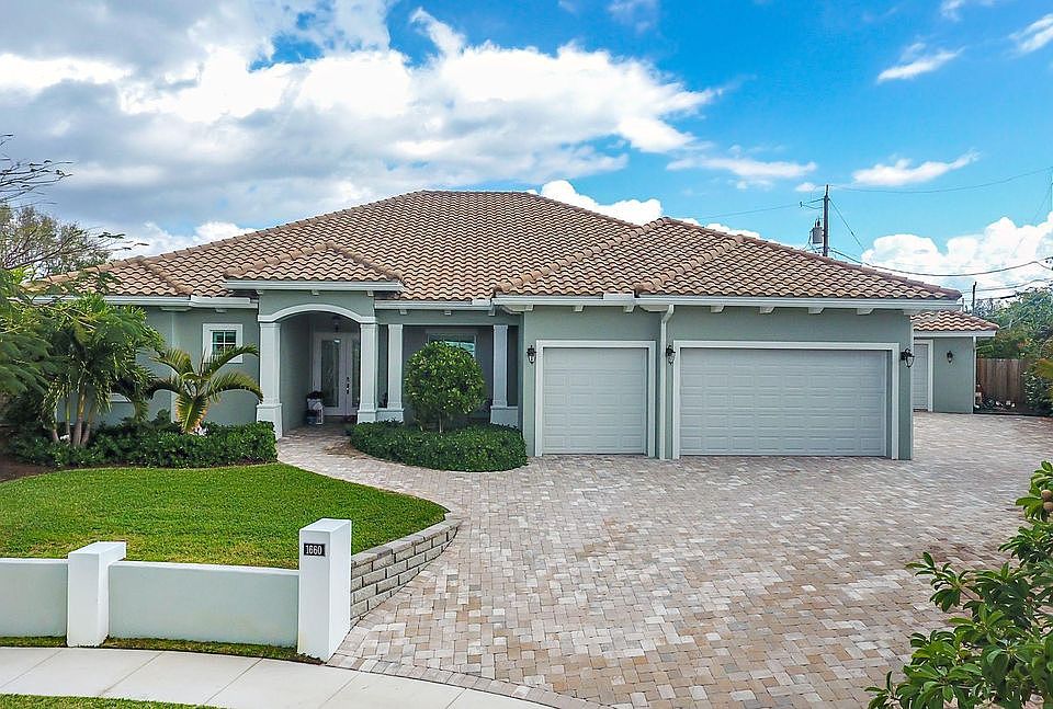 1st image of 1660 Isles Cir