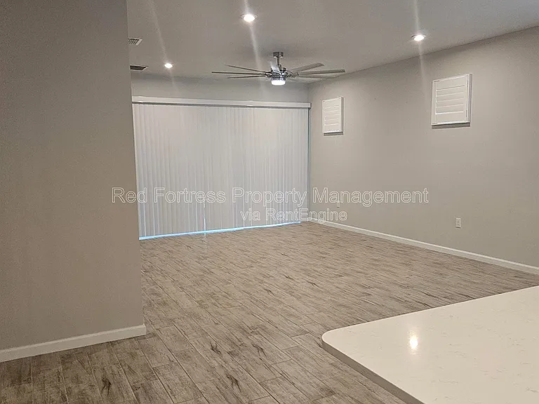 10333 Bonavie Cove Dr — Photo 7