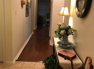424 Nottingham Ct, Saginaw, TX 76179