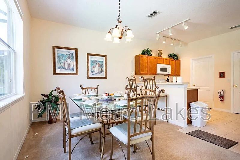 4 bed, 3.5 bath, 1768 sqft, $2,800 — Photo 3