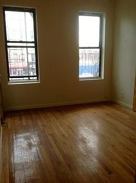 4th image of 2524 7th Ave