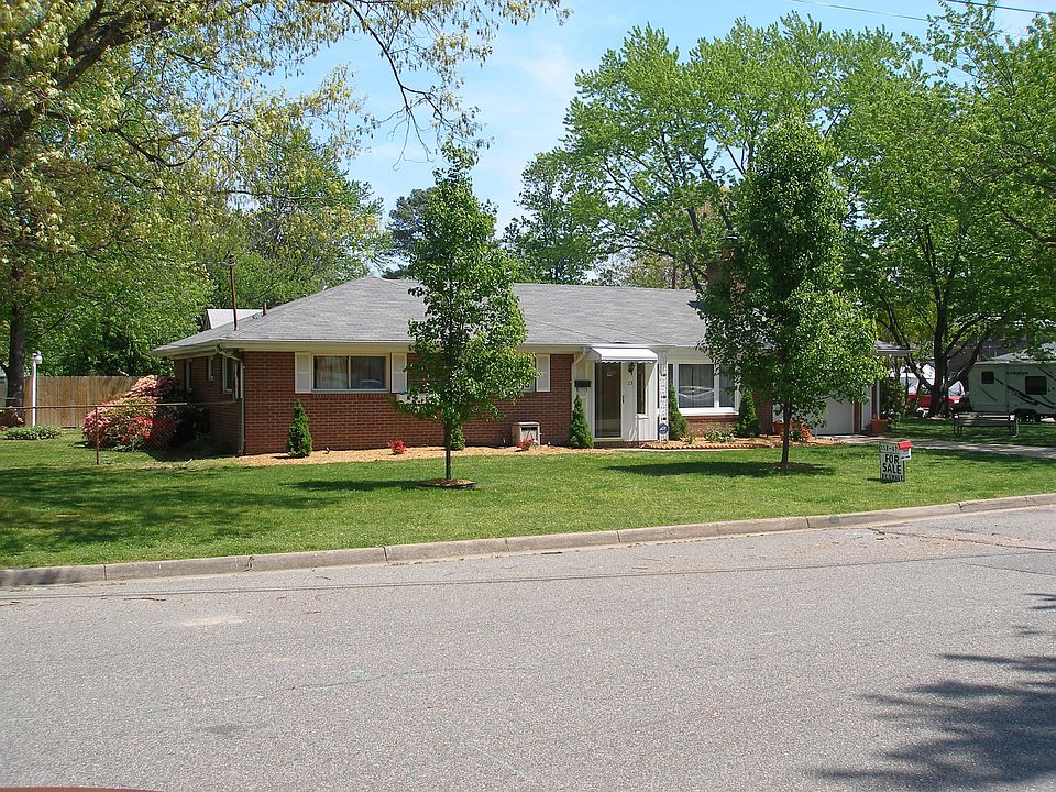1st image of 23 Warren Dr