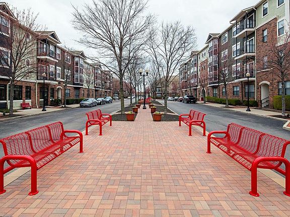 4th image of 2501 Aschinger Blvd
