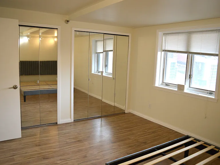 328 N Allen St #1 — Photo 13