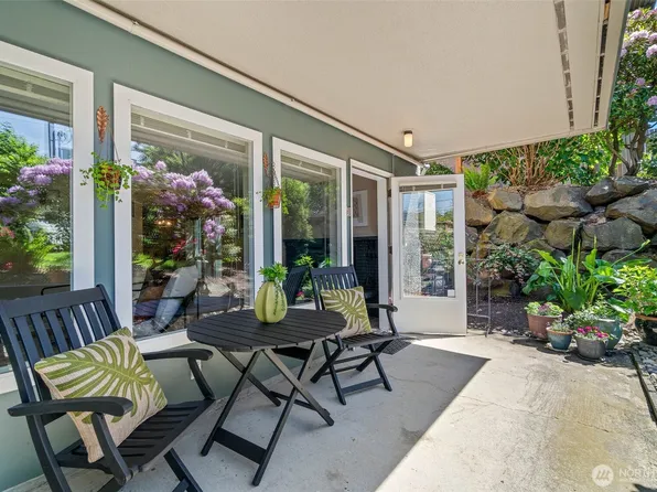 75 E Lynn Street #B, Seattle, WA 98102
