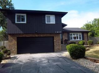 1407 Jill Ct, Homewood, IL 60430