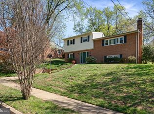 2737 Welcome Dr, Falls Church, VA 22046