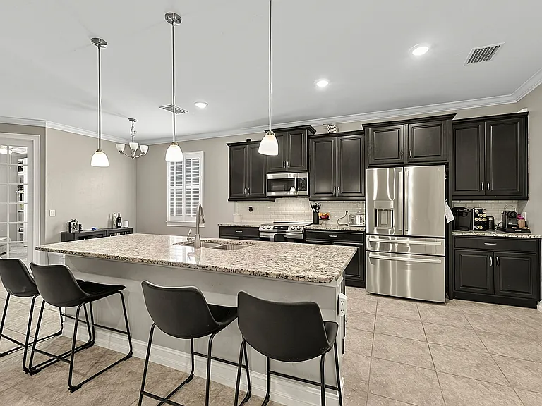 3391 Acapulco Cir — Photo 26