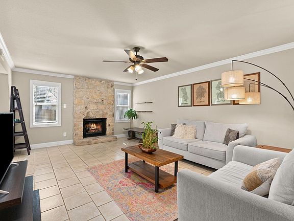 5th image of 4503 Sarasota Dr