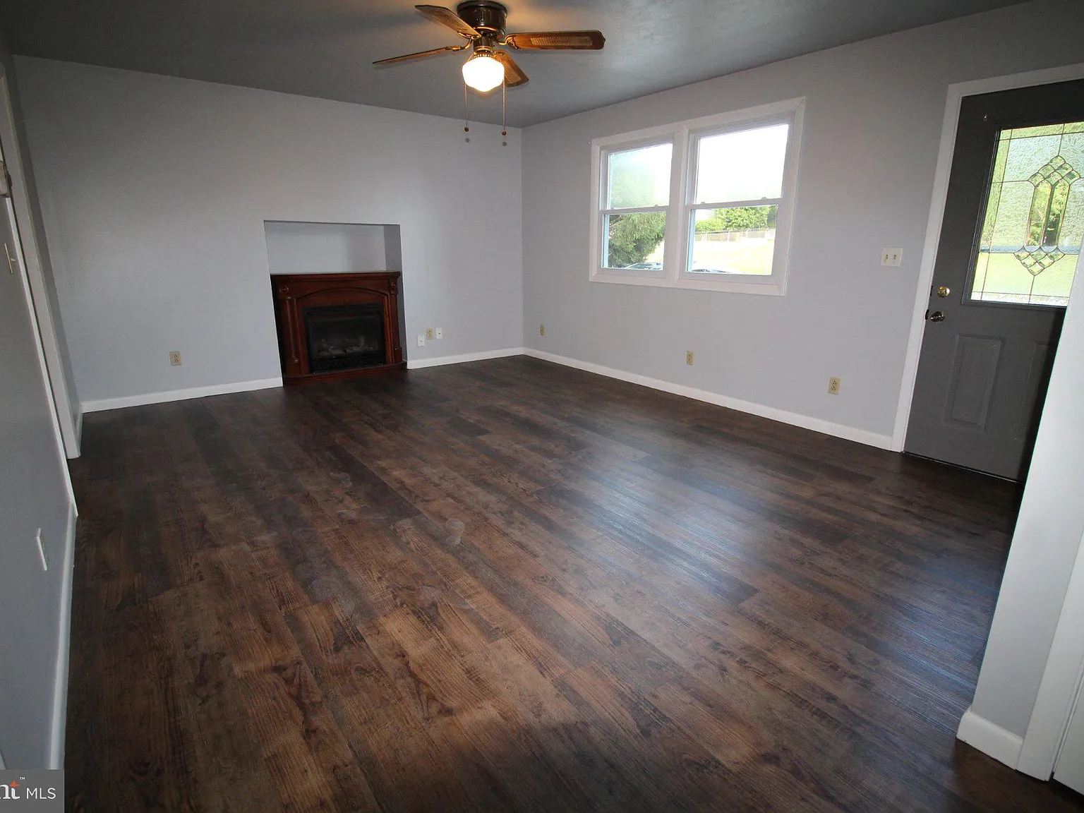 2 bed, 1.5 bath, 1120 sqft, $1,850 — Photo 3