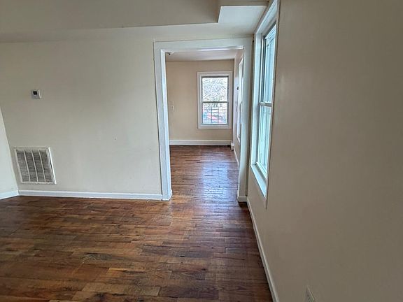 3rd image of 113 Delavan Ave Floor 2