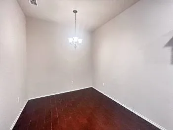 3 bed, 1250 sqft, $1,445 — Photo 4