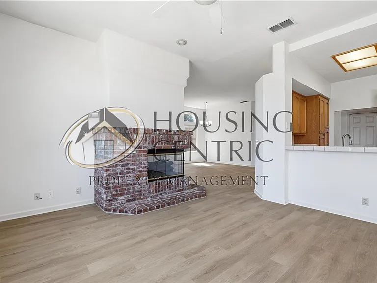 108 Pembury Way — Photo 13