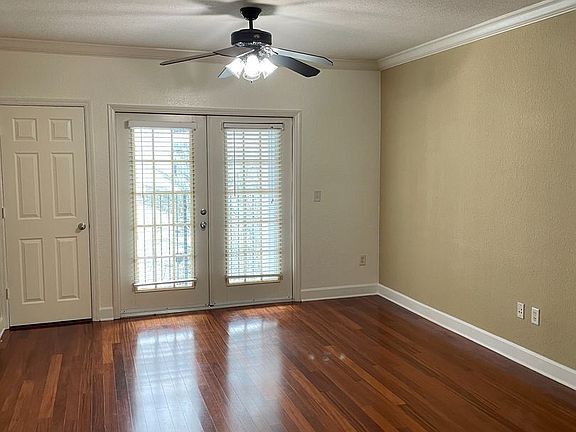 3rd image of 206 E South St Unit 4033