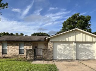 1114 High Meadow Dr, Garland, TX 75040