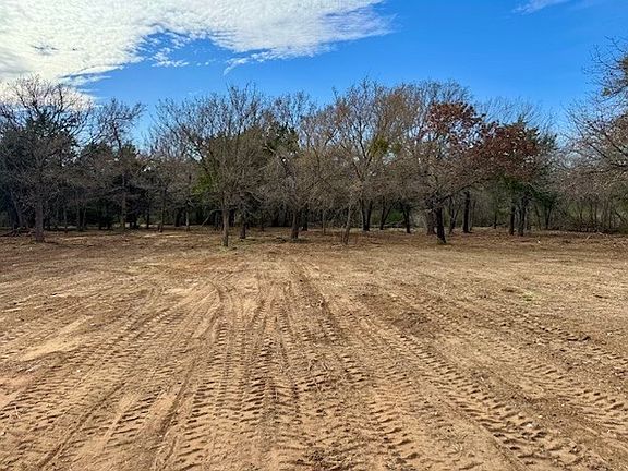 3rd image of 1 County Rd #167