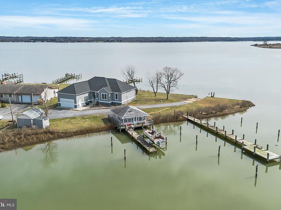 1st image of 29740 Beach Ct