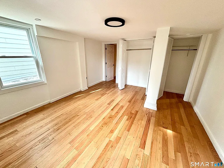 582 Main St — Photo 6