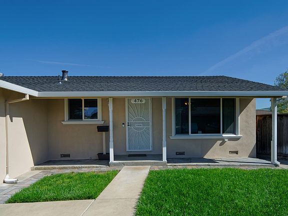 3rd image of 476 Safari Dr