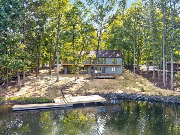 72 Wildwood Dr, Palmyra, VA 22963