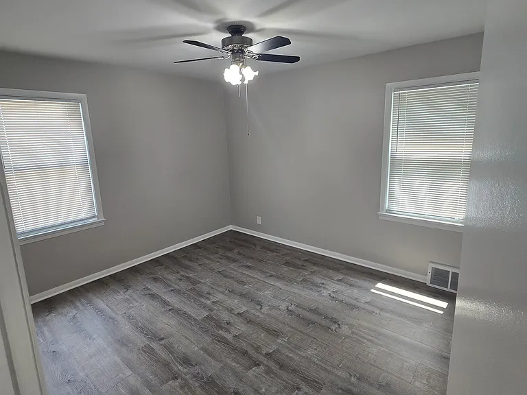 12328 Park Knoll Dr — Photo 11