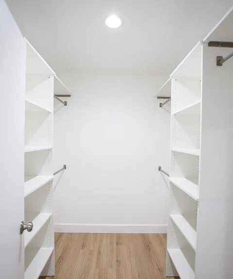 11674 La Grange Ave — Photo 8
