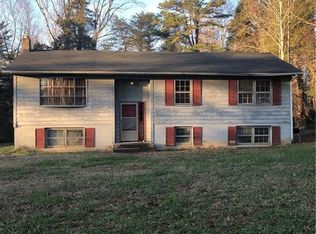 4520 River Rd W, Goochland, VA 23063