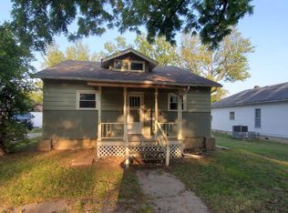 214 S Mulberry St, Eureka, KS 67045