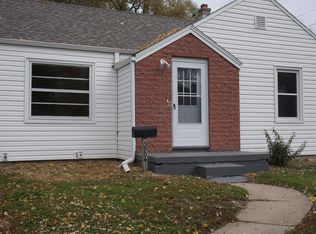 5904 Northwest Dr, Omaha, NE 68104