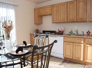 500 Village Rd, Pittsburgh, PA 15205